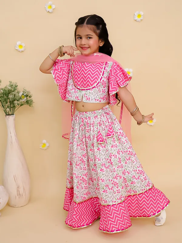 Junitos_Cotton_Woven_Frill_Sleeve_Floral_Printed_Lehenga_Choli_with_Dupatta_-Pink