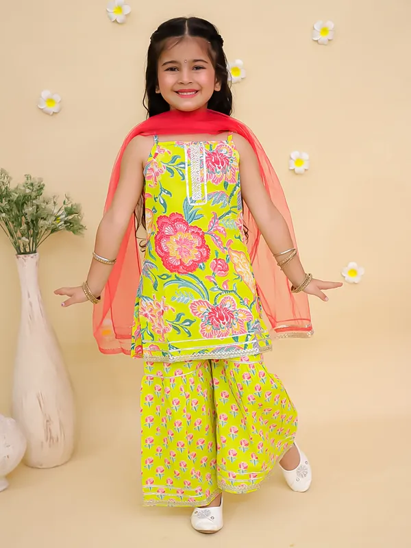 Junitos_Pure_Cotton_Woven_Sleevesless_Floral_printed_Kurti_Sharara_with_Dupatta -Lemon_Green