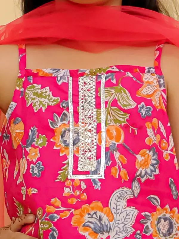 Junitos_Pure_Cotton_Woven_Sleevesless_Floral_printed_Kurti_Sharara_with_Dupatta -Pink