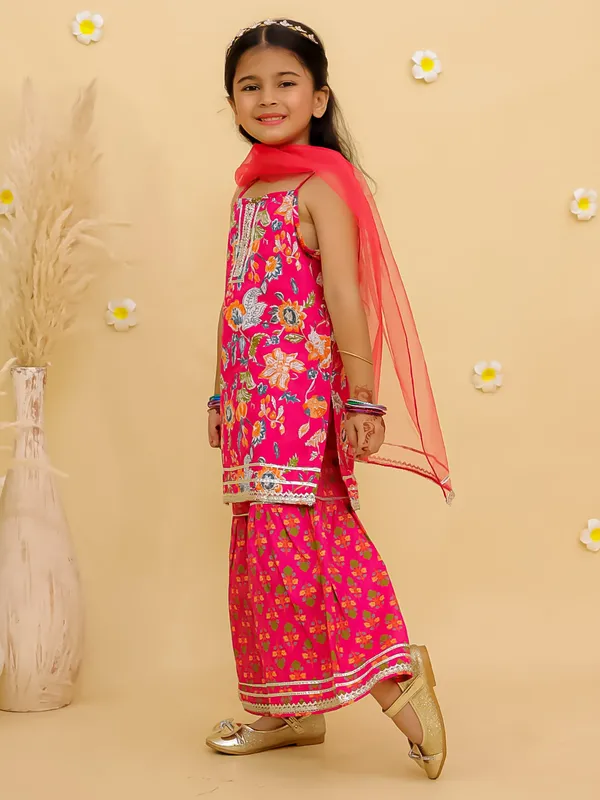 Junitos_Pure_Cotton_Woven_Sleevesless_Floral_printed_Kurti_Sharara_with_Dupatta -Pink