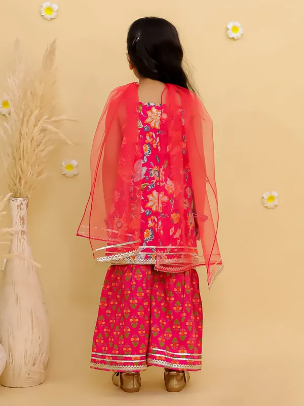 Junitos_Pure_Cotton_Woven_Sleevesless_Floral_printed_Kurti_Sharara_with_Dupatta -Pink