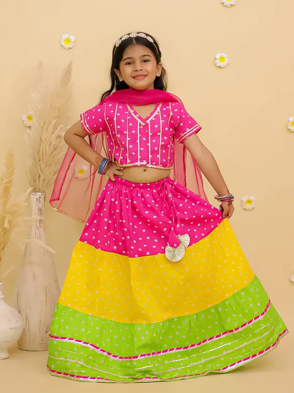 Junitos_Cotton_Woven__Short_Sleeve_Bandhni_Polka_Dot_Printed__Lehenga_Choli_Dupatta_with_Dandiya-Pink
