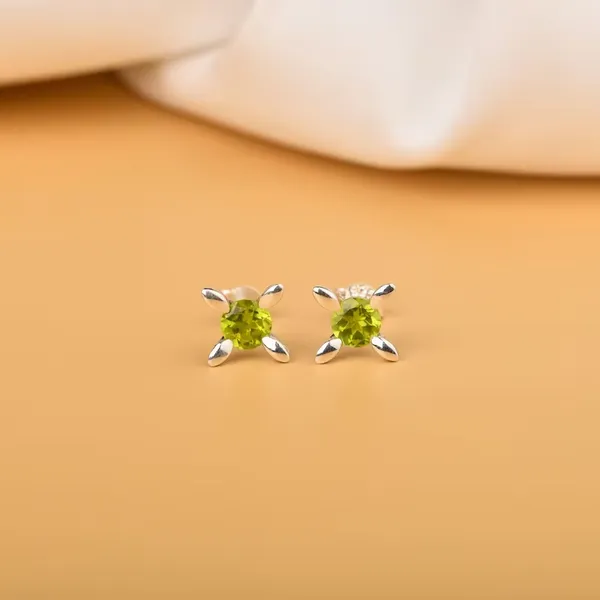 Green_Peridot_925_Sterling_Silver_Prong_Set_Stud_Earring
