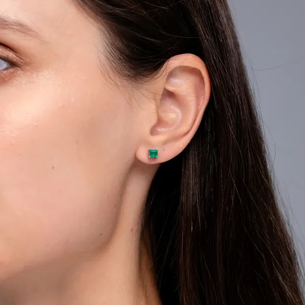 Green_Emerald_925_Sterling_Silver_Prong_Set_Stud_Earring