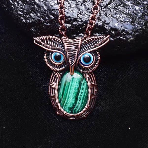 Green_Malachite_Healing_Gemstone_Copper_Wire_Wrap_Black_Oxidised_Chain_Pendant_(1.77_Cm)
