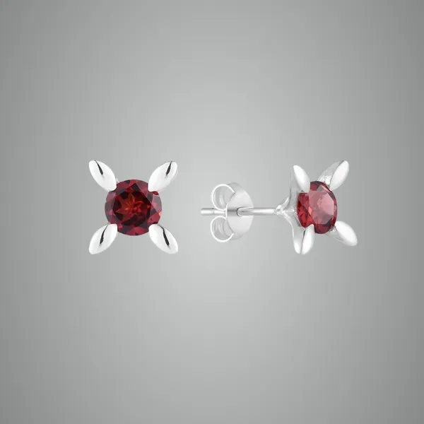 Red_Garnet_925_Sterling_Silver_Prong_Set_Stud_Earring
