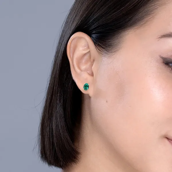 Green_Emerald_925_Sterling_Silver_Prong_Set_Stud_Earring