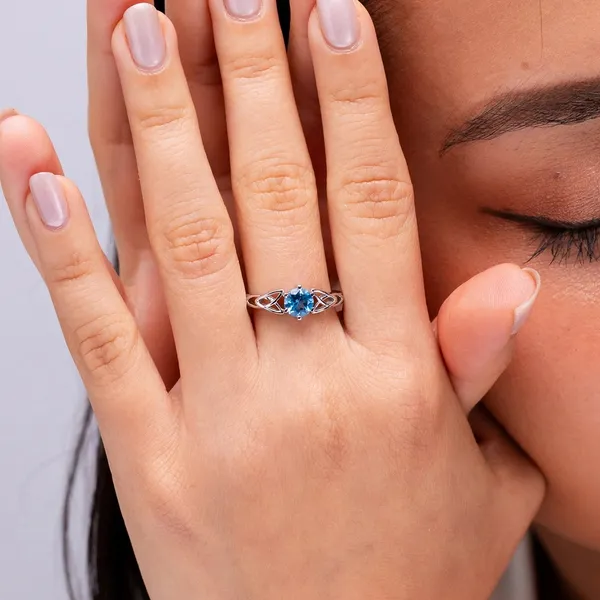 Blue_Topaz_925_Sterling_Silver_Celtic_Knot_Ring
