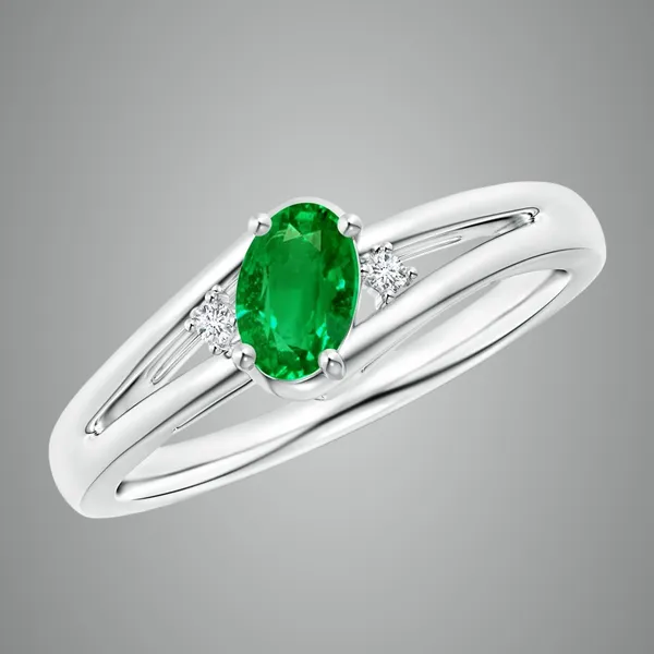 Green_Emerald_925_Sterling_Silver_Split_Shank_Ring