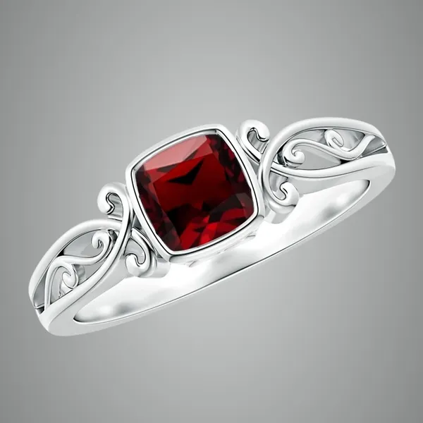 Red_Garnet_925_Sterling_Silver_Vintage_Ring