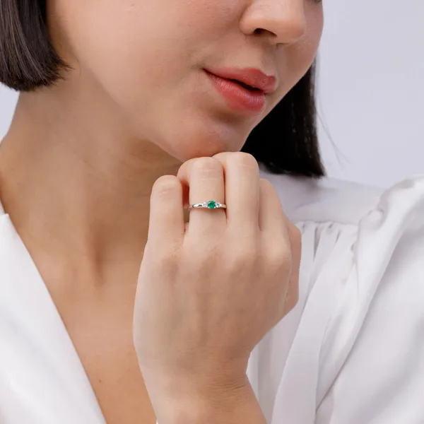 Green_Emerald_925_Sterling_Silver_Prong_Set_Engagement_Ring