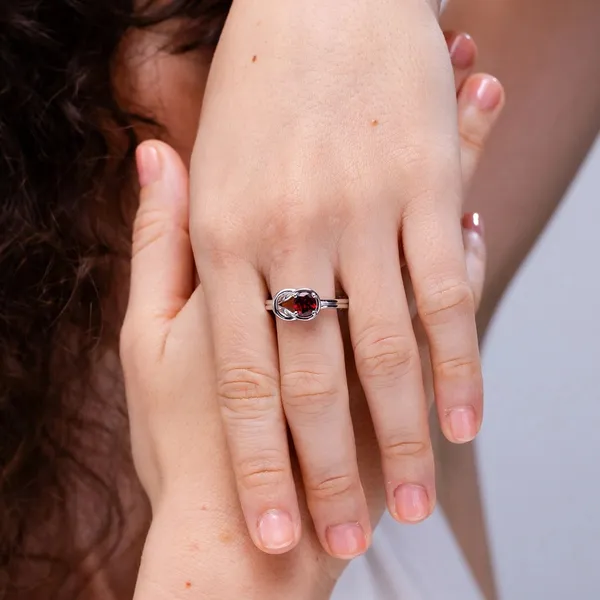 Red_Garnet_925_Sterling_Silver_Infinity_Knot_Ring