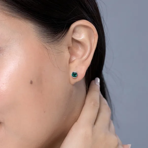 Green_Emerald_925_Sterling_Silver_Prong_Set_Stud_Earring