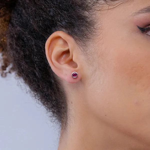 Red_Ruby_925_Sterling_Silver_Prong_Set_Stud_Earring