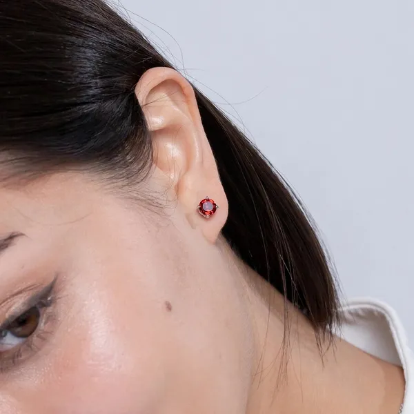 Red_Garnet_925_Sterling_Silver_Basket_Set_Stud_Earring