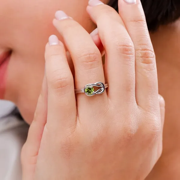 Green_Peridot_925_Sterling_Silver_Infinity_Knot_Ring