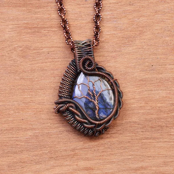 Blue_Labradorite_Healing_Gemstone_Copper_Wire_Wrap_Black_Oxidised_Chain_Pendant_(1.96_Cm)
