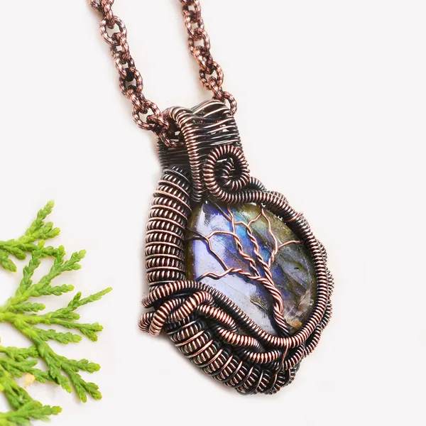 Blue_Labradorite_Healing_Gemstone_Copper_Wire_Wrap_Black_Oxidised_Chain_Pendant_(1.96_Cm)