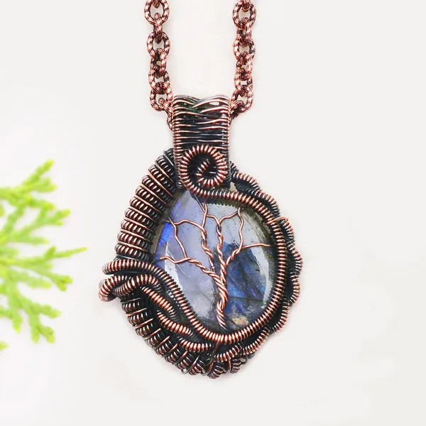 Blue_Labradorite_Healing_Gemstone_Copper_Wire_Wrap_Black_Oxidised_Chain_Pendant_(1.96_Cm)