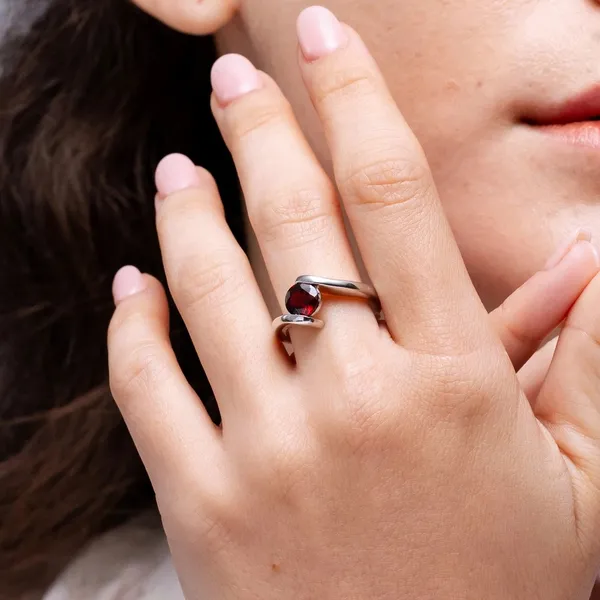 Red_Garnet_925_Sterling_Silver_Bar-Set_Bypass_Ring