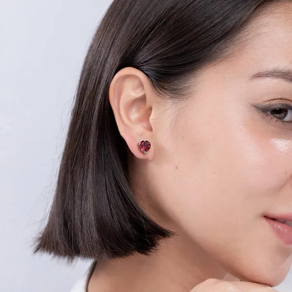 Red_Garnet_925_Sterling_Silver_Prong_Set_Stud_Earring