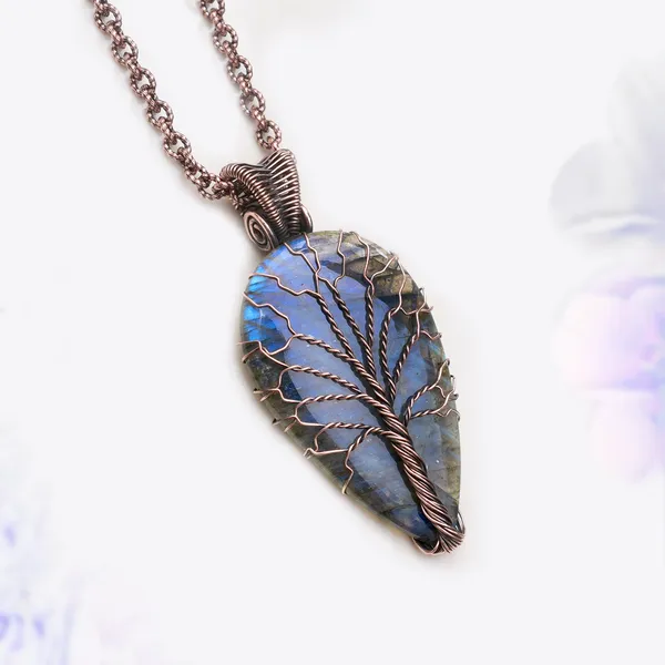 Blue_Labradorite_Healing_Gemstone_Copper_Wire_Wrap_Black_Oxidised_Chain_Pendant_(2.95_Cm)