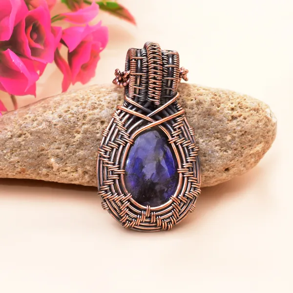 Blue_Labradorite_Healing_Gemstone_Copper_Wire_Wrap_Black_Oxidised_Chain_Pendant_(1.96_Cm)