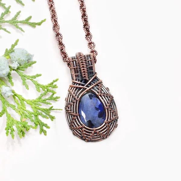 Blue_Labradorite_Healing_Gemstone_Copper_Wire_Wrap_Black_Oxidised_Chain_Pendant_(1.96_Cm)