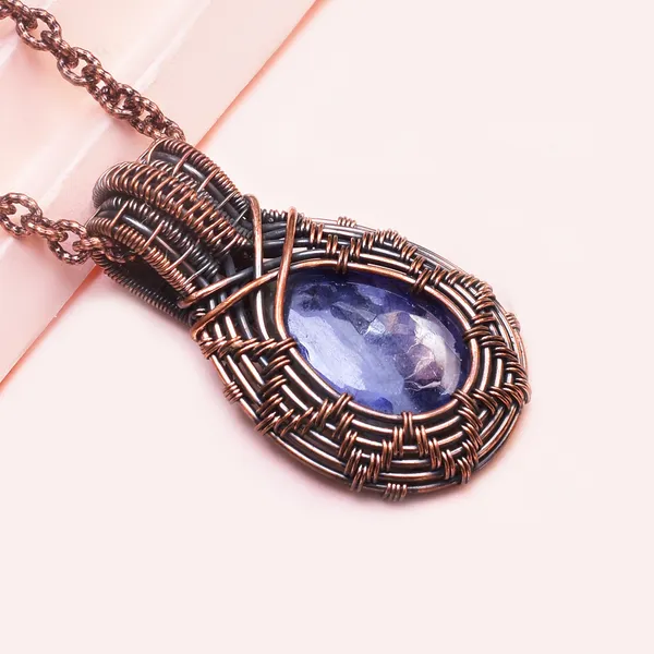 Blue_Labradorite_Healing_Gemstone_Copper_Wire_Wrap_Black_Oxidised_Chain_Pendant_(1.96_Cm)
