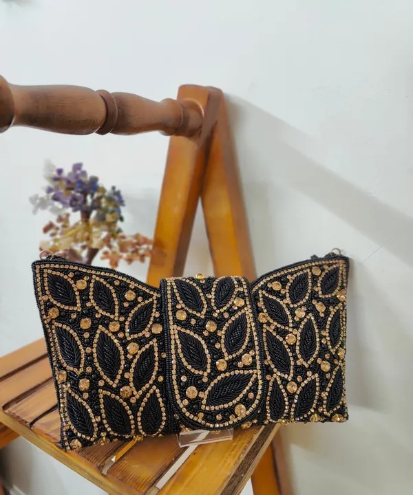 Golden_Leaf_Clutch