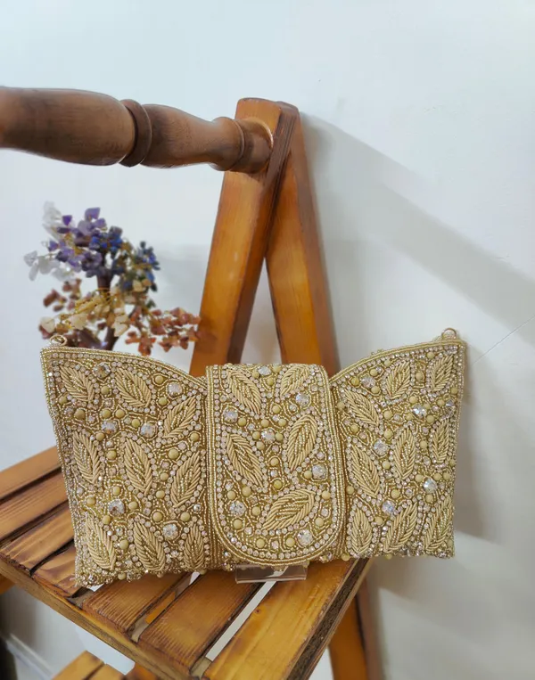 Golden_Leaf_Clutch