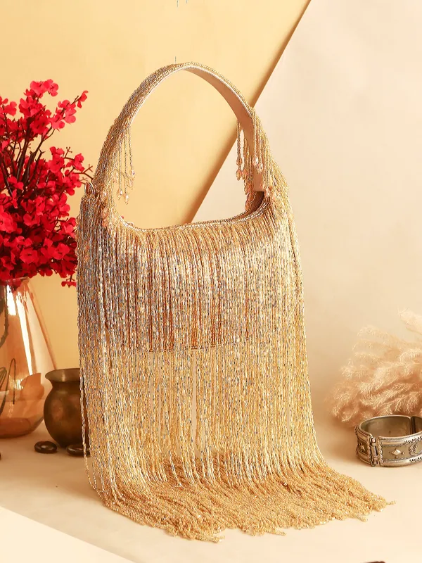 Crimson_Cascade_Fringe_Bag
