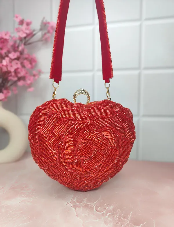 Red_Elegant_Rose_Heart_Shaped_Beaded_Clutch_Bag_With_Glamorous_Handcrafted_Detailing_For_Evening_Parties