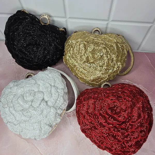 Black_Elegant_Rose_Heart_Shaped_Beaded_Clutch_Bag_With_Glamorous_Handcrafted_Detailing_For_Evening_Parties