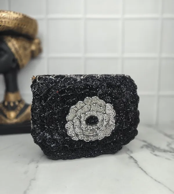 Black_And_Silver_Beaded_Floral_Embellished_Clutch_Bag_With_Elegant_Design_For_Evening_Events
