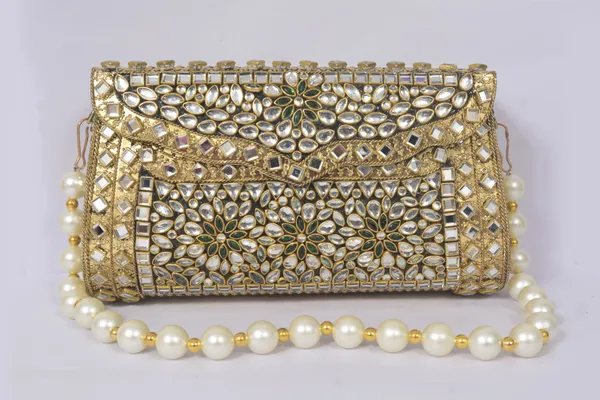 Gold_Velkira_Luxe_Kundan_Clutch_With_Gold_Polish,_Green_Stones,_And_Pearl_Chain