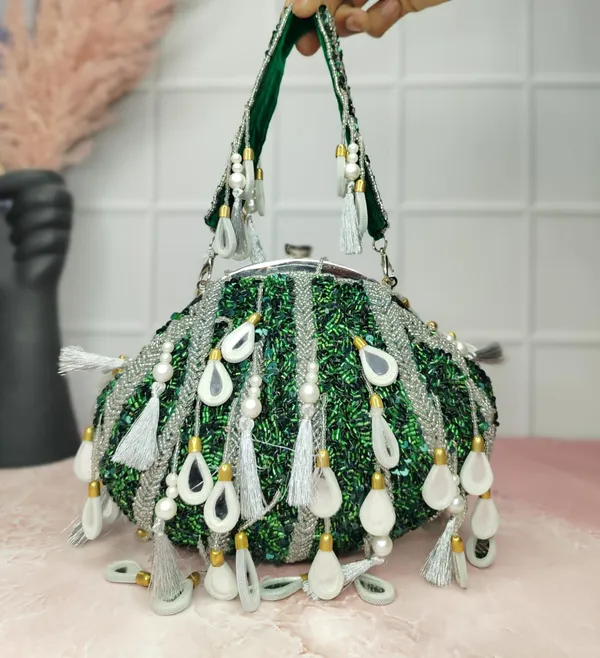 Blush_Bloom_Tassel_Clutch