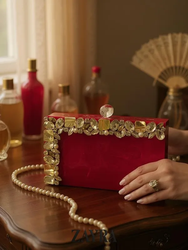 Crimson_Luxe_Clutch