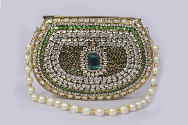 Gold_Handcrafted_Royal_Kundan_Clutch_Bag_With_Emerald_Stones_And_Pearl_Beaded_Strap