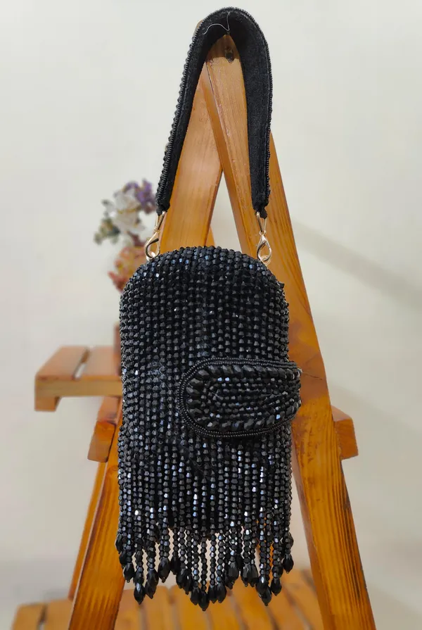 Black_Midnight_Glam_Clutch_Sleek_Black_Beaded_Evening_Bag_With_Sparkling_Fringe_For_Perfect_Party_Vibes