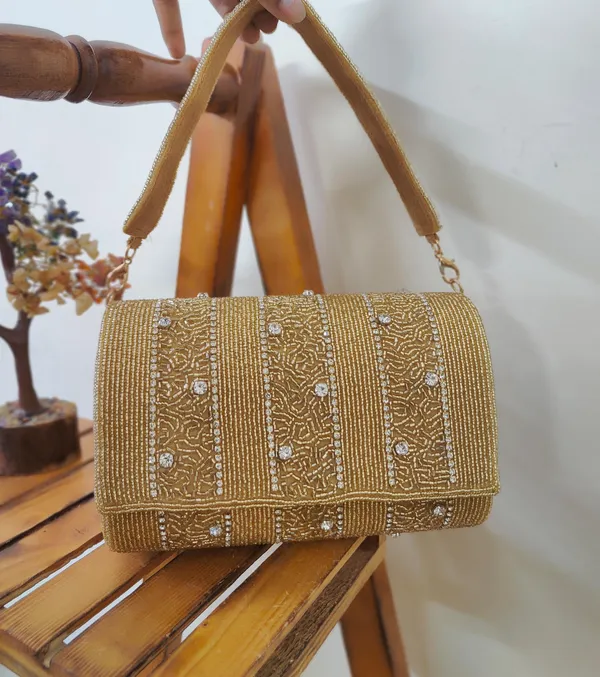 Golden_Embroidered_Bag_With_Tassel_For_Wedding_Party_Festival_Night_Out_Embroidered_Flap_Bag