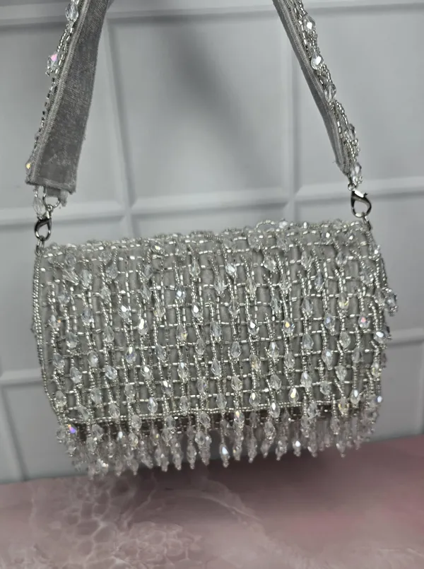 Multicolor_Premium_Quality_Flap_Crysytal_Hanging_Clutch_For_Women