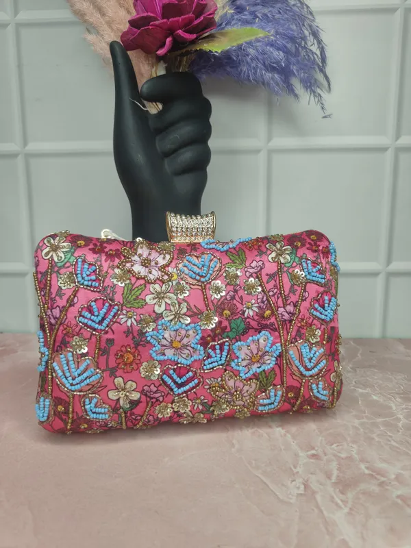 Blossom_Garden_Beaded_Clutch