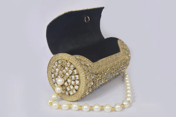 Gold_Tazmeena_Regal_Kundan_Clutch_Bag_With_Stone_Highlights_And_Luxe_Pearl_Strap