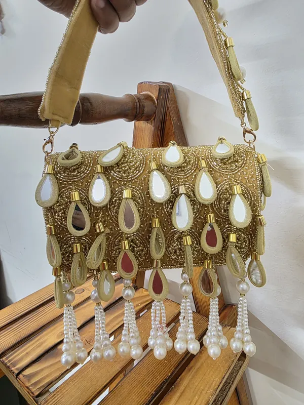 Multicolor_Ruby_Drop_Clutch_A_Stunning_Red_Beaded_Bag_With_Elegant_Teardrop_And_Pearl_Hangings