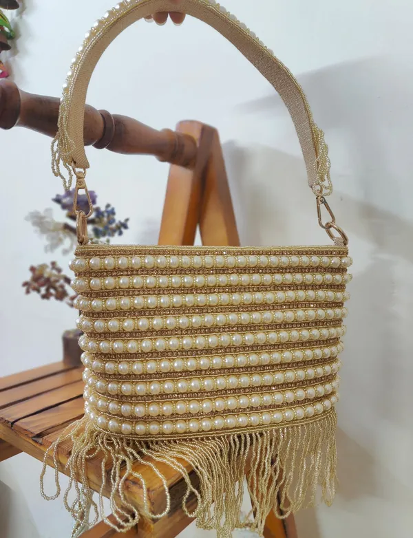 Golden_Pearl_Cascade_Handbag