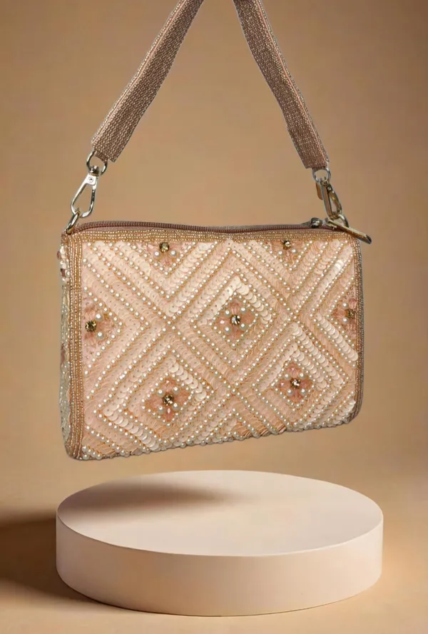 Crystal_Gleam_Silver_Clutch