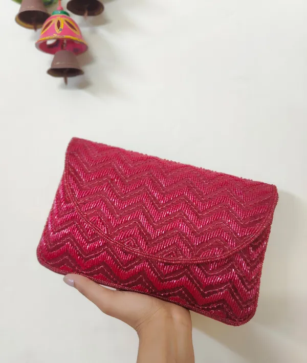 Red_Katdana_Zigzag_Flap_Clutch_Bag