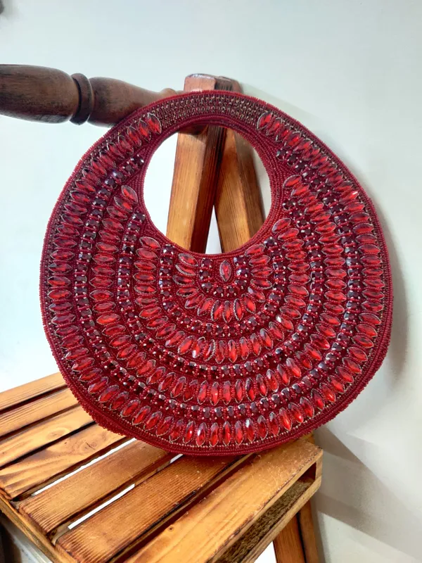 Red_Ultimate_Sophisticated_Stylish_Contemporary_Modern_Designer_Handbag_For_Women
