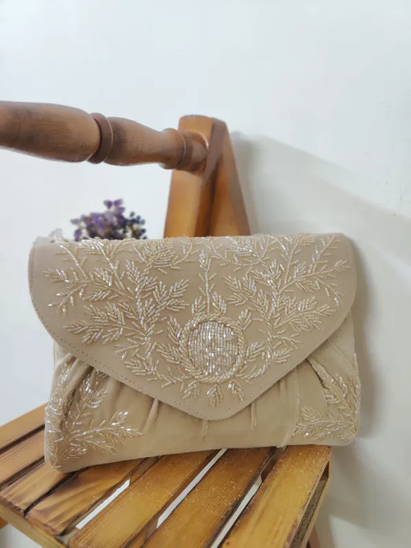 Cream_Premium_Quality_Hot_Selling_Suede_Embroidered_Clutch_Bag_For_Women